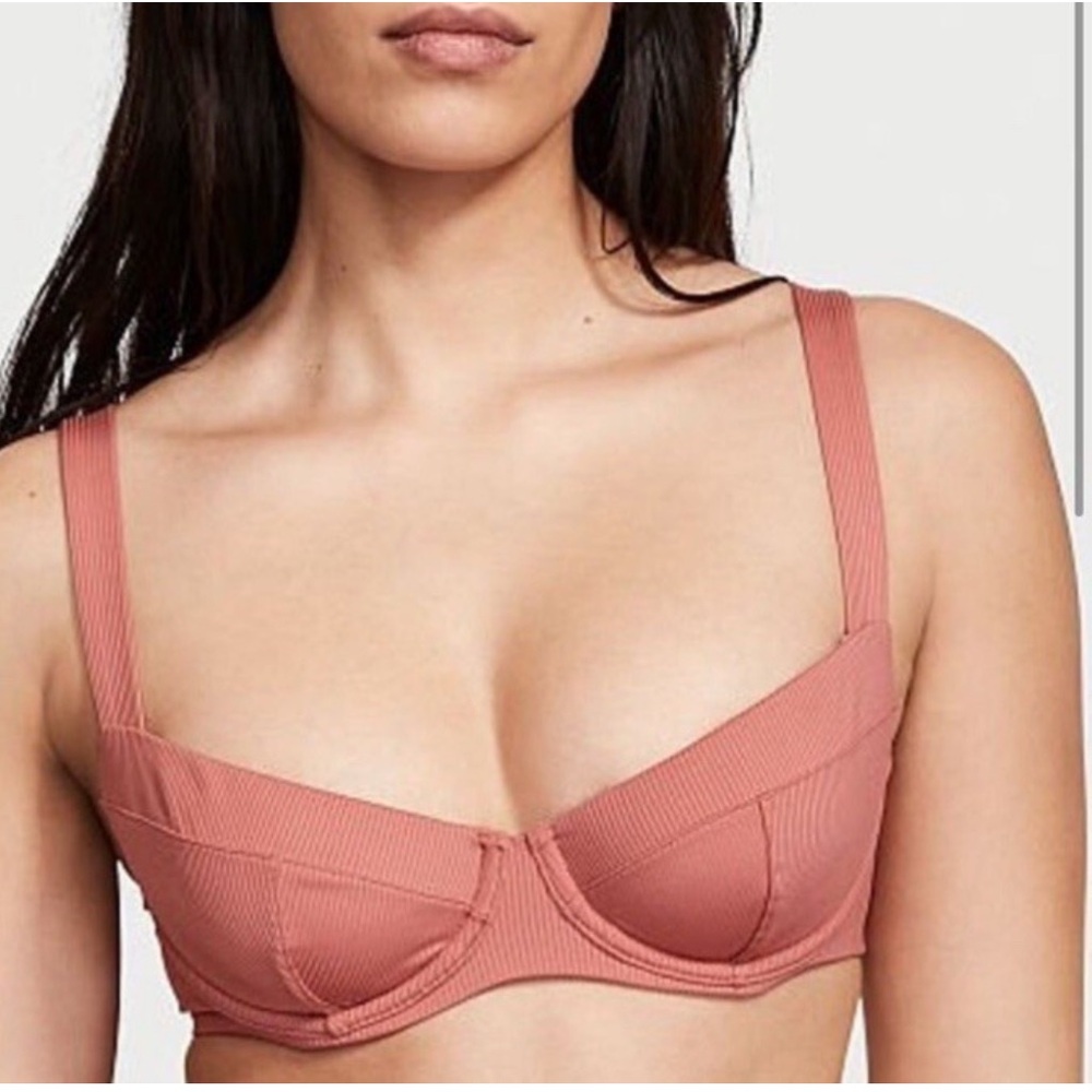 Victoria's Secret Pink Underwire Bra with Adjustable Straps